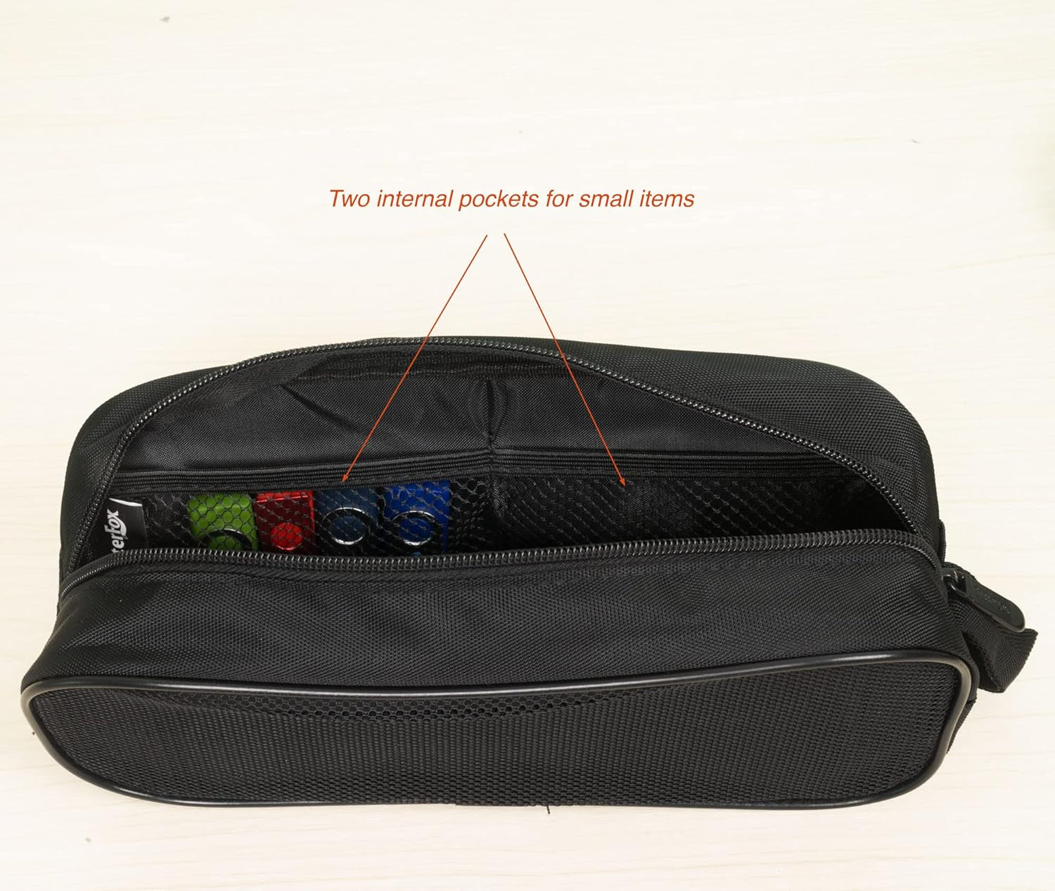 Universal Electronics Accessories Travel Organizer/Carry Case (Medium)